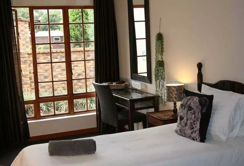 اتاق استاندارد, Aero Airport Lodge