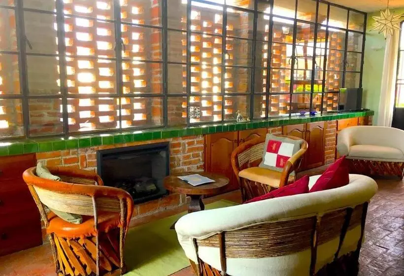 اتاق سوپریور با تخت بزرگ, Casa De La Noche