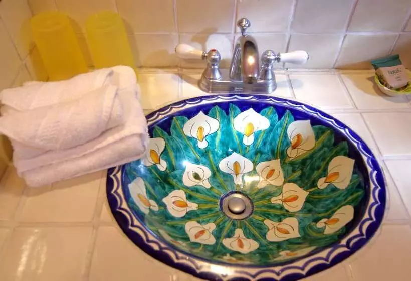 اتاق استاندارد, Casa De La Noche
