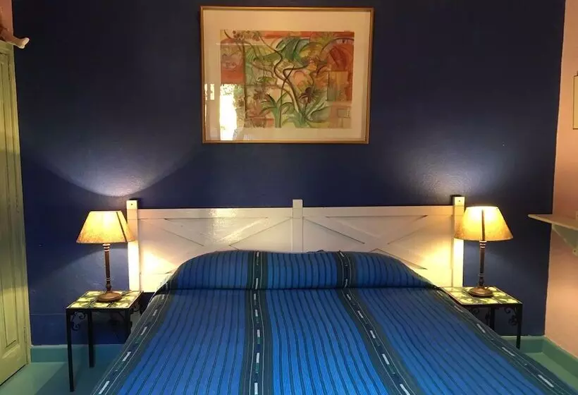 اتاق استاندارد, Casa De La Noche