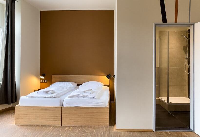 חדר סטנדרט לארבעה, Five Elements Hostel Leipzig
