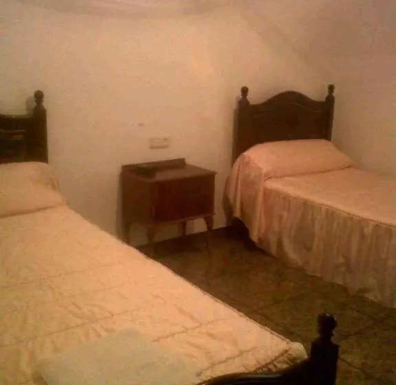 スタンダードルーム, Hostal Medina