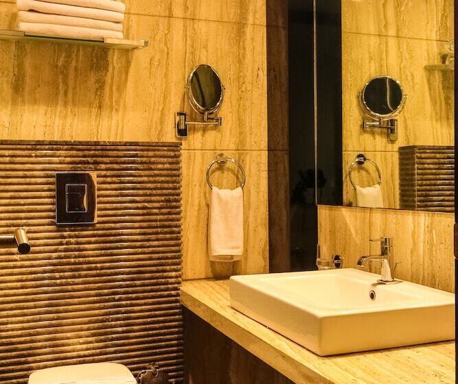 Номер Deluxe, The Nanee Suites