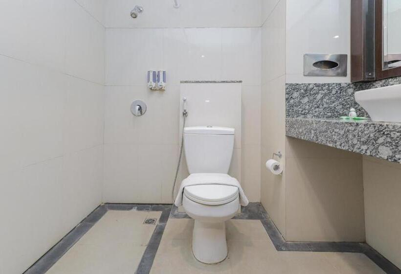 デラックスルーム, Urbanview Hotel Taman Suci Denpasar Bali