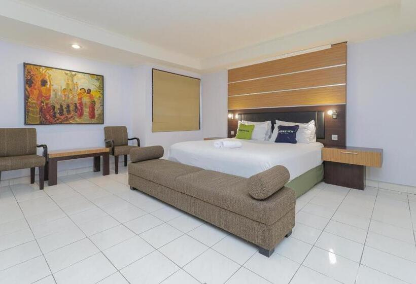 スイート, Urbanview Hotel Taman Suci Denpasar Bali