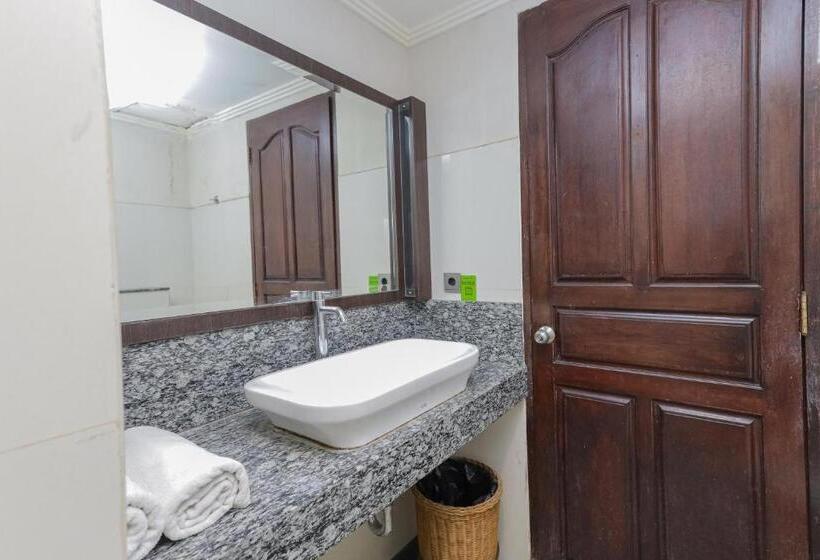 スイート, Urbanview Hotel Taman Suci Denpasar Bali