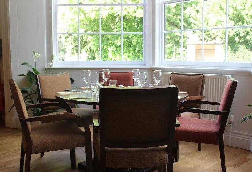 Люкс Повышенной Комфортности, The Frocester