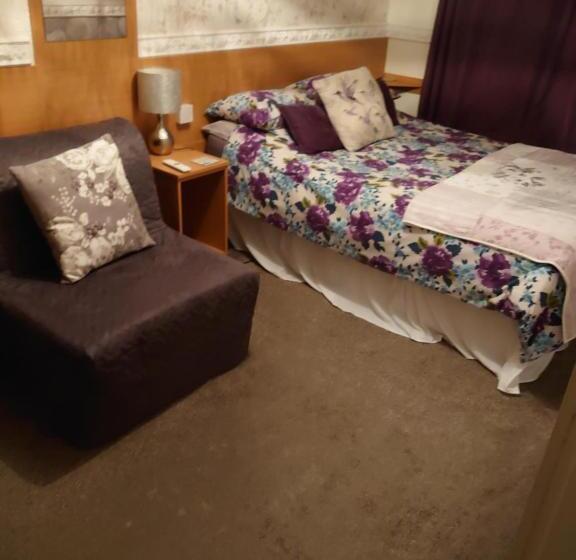 اتاق استاندارد, The Golden Sands