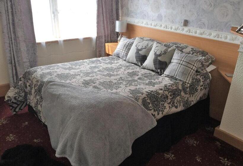 اتاق پرمیوم, The Golden Sands