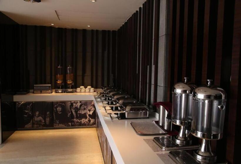 Номер Премиум, The Nanee Suites