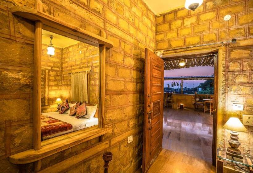 اتاق استاندارد, The Silk Route