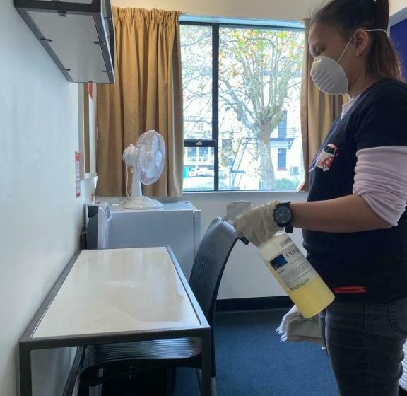 标准单人间共用浴室, Ymca Hostel