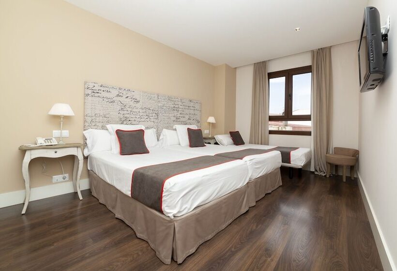 غرفة قياسية ثلاثية, Altora