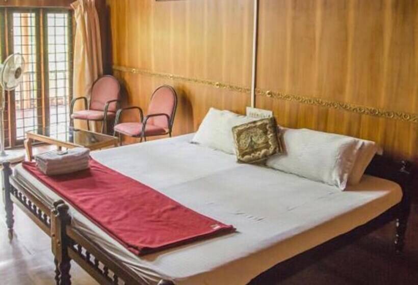 غرفة سوبيريور مطلّة علي النهر, Backwater Retreat   Honeymoon House