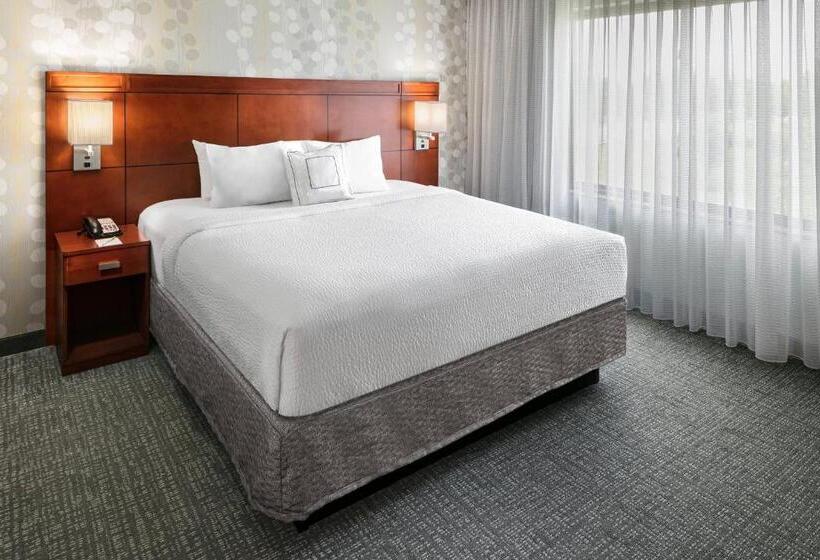 キングサイズベッドのスイートルーム, Courtyard Bethlehem Lehigh Valley/i78