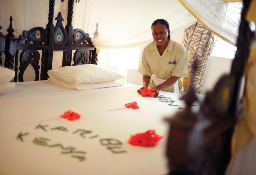 سوییت جونیور, Diamonds Malindi