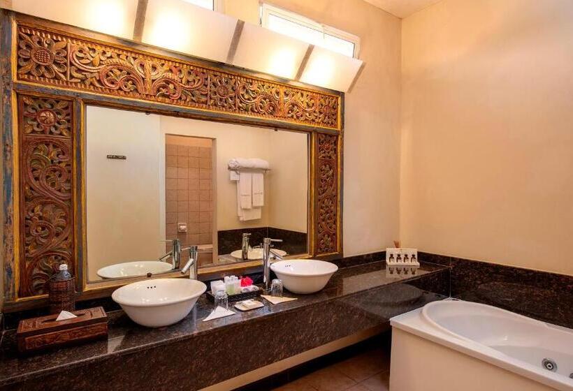 سوئیت جونیور با استخر, Diamonds Malindi