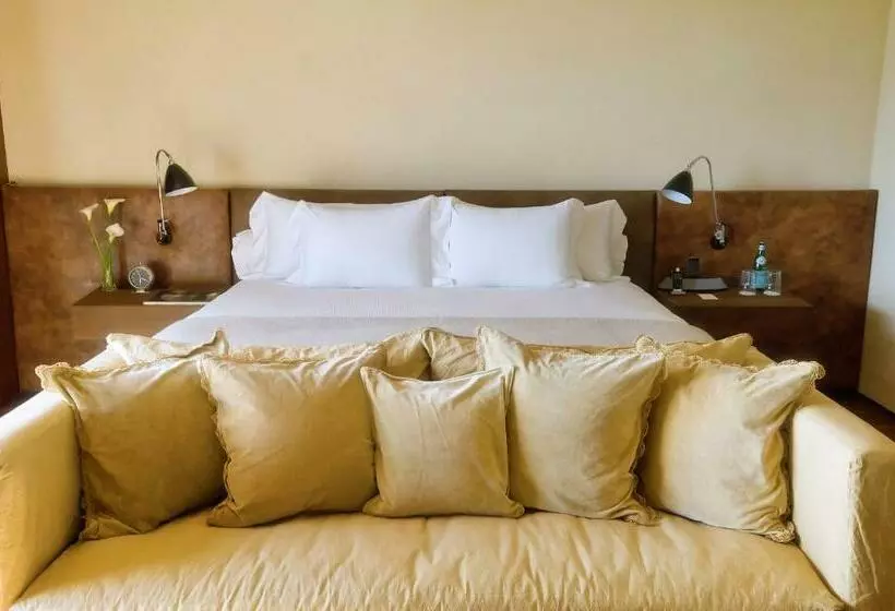 デラックスバンガロー, Fasano Punta Del Este