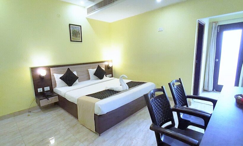 غرفة تنفيذية, Gupta Inn