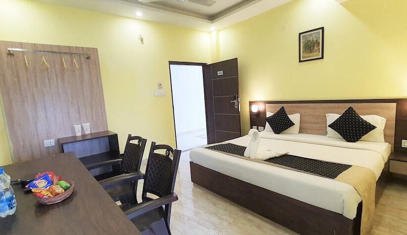 غرفة تنفيذية, Gupta Inn