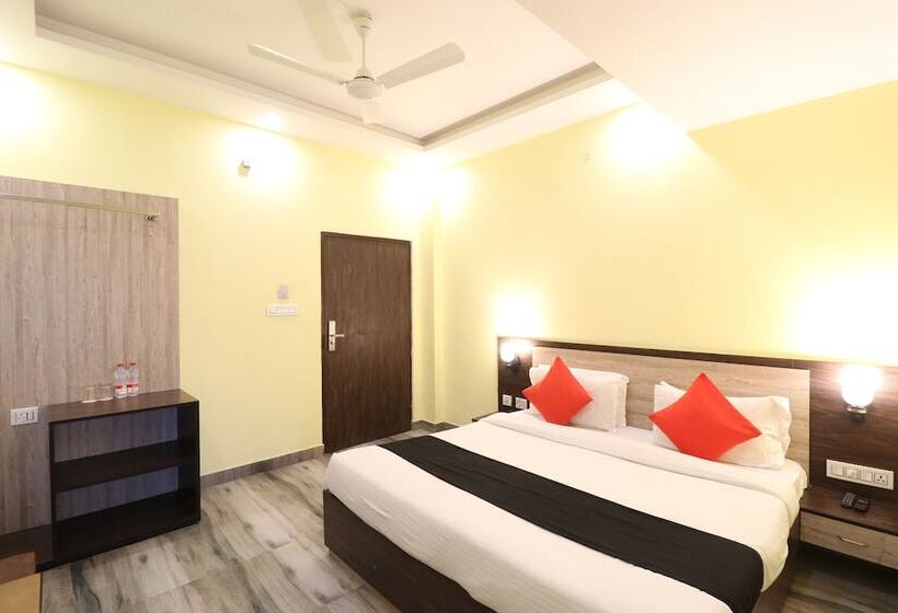 غرفة تنفيذية, Gupta Inn