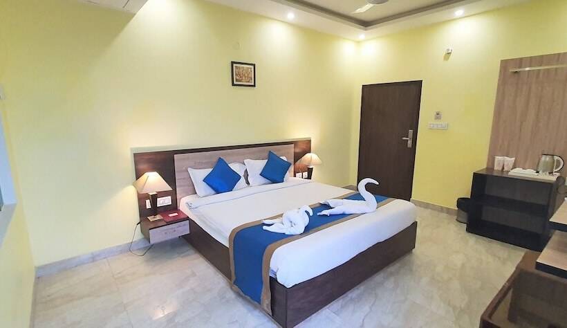 استوديو إدارى, Gupta Inn