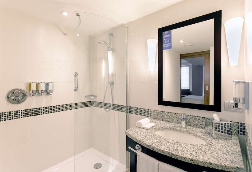 اتاق پرمیوم, Hampton By Hilton Clujnapoca