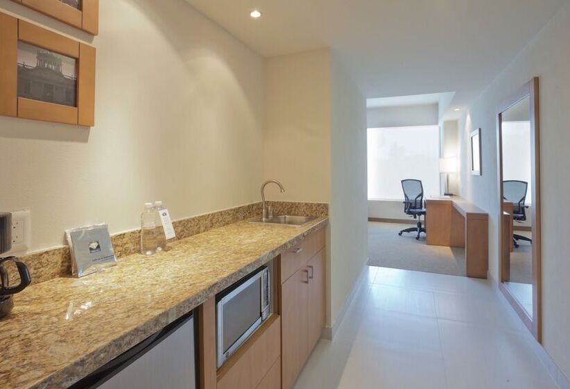 Junior Suite, Hampton Inn By Hilton Guadalajara/expo