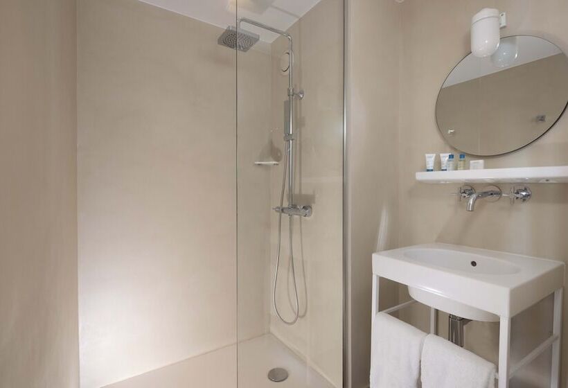 スーペリアールーム, Le Petit Beaumarchais Hotel & Spa