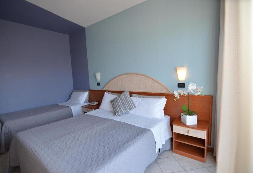 트리플 클래식 룸, Londra