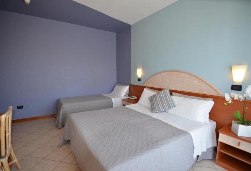 트리플 클래식 룸, Londra