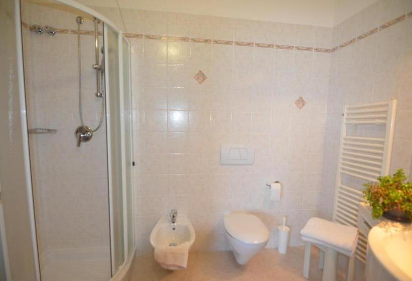 스탠다드 싱글 룸, Londra