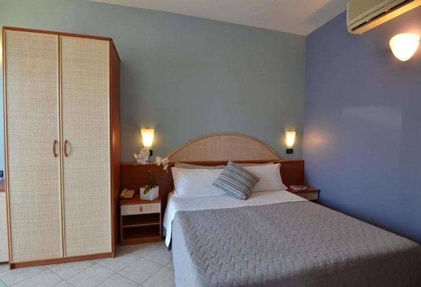 스탠다드 룸, Londra