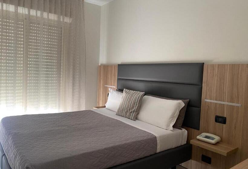 주니어 스위트, Londra