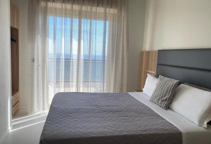 주니어 스위트, Londra