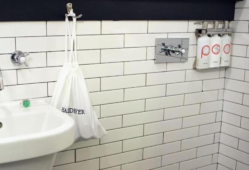 스탠다드 싱글 룸, Pod 39