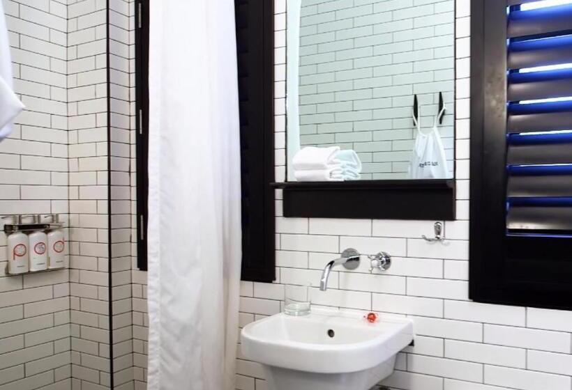 스탠다드 싱글 룸, Pod 39