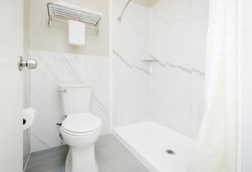 스위트 킹사이즈 침대, Winchester Inn And Suites Humble/iah/north Houston