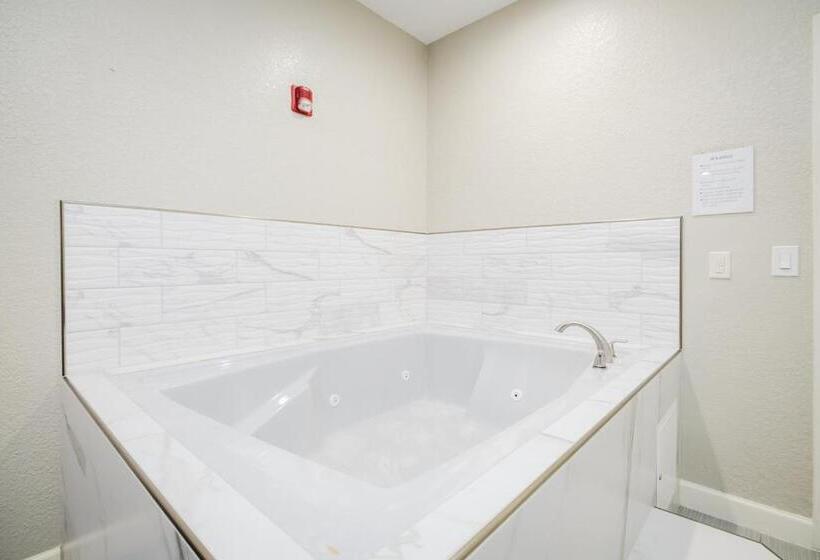 스위트 킹사이즈 침대, Winchester Inn And Suites Humble/iah/north Houston