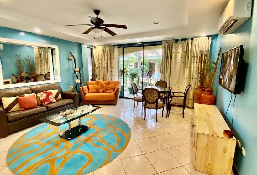 带1个卧室的舒适公寓, Monte Carlo Luxury Condominiums