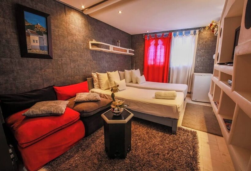 标准间, Riad Hicham