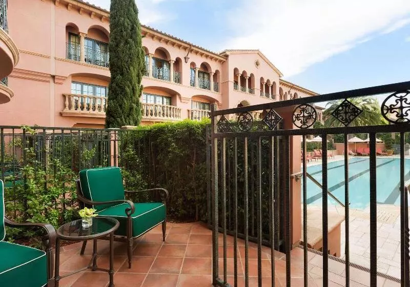キングサイズベッドのスタンダードルーム, Fairmont Grand Del Mar