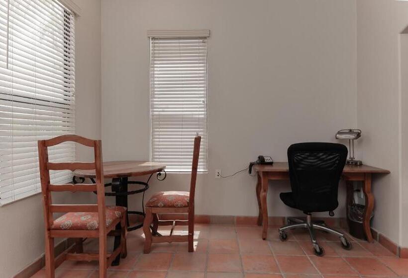 جناح سرير كينج, The Bungalows On Shary, Mission Mcallen