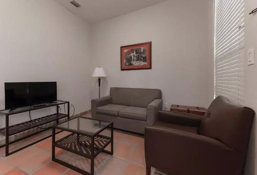 キングサイズベッドのスイートルーム, The Bungalows On Shary, Mission Mcallen