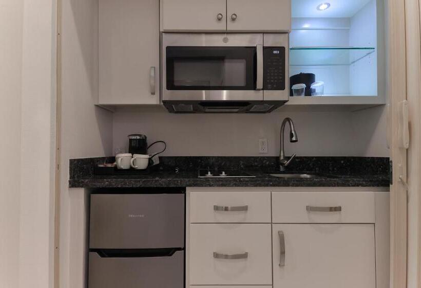 غرفة سوبيريور سرير كينج, The Bungalows On Shary, Mission Mcallen