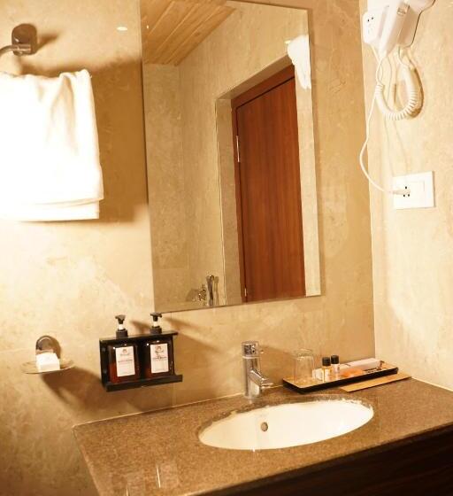 Quarto deluxe, Gorbandh