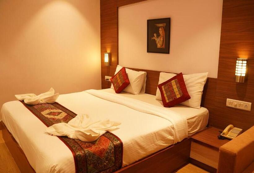 Quarto deluxe, Gorbandh