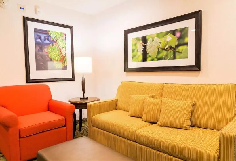ジュニアスイート, Hilton Garden Inn Auburn
