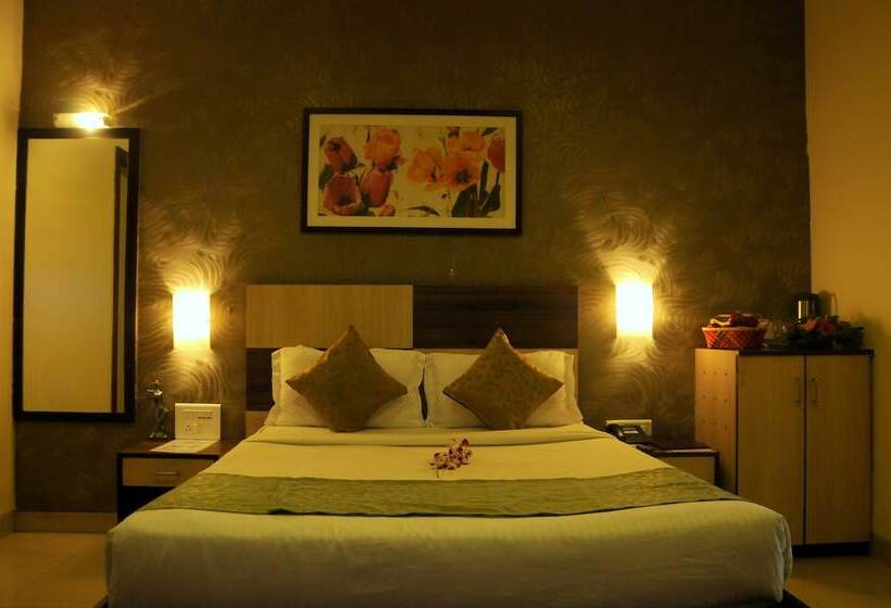 اتاق لوکس, Madhav International Pune Railway Station