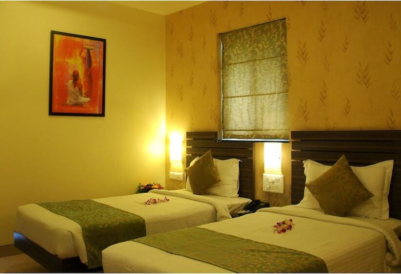 اتاق لوکس, Madhav International Pune Railway Station